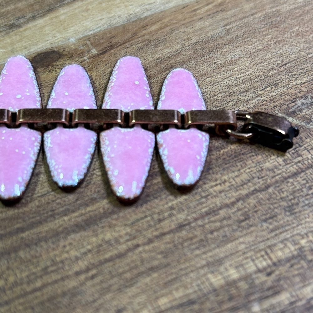 Matisse pink enameled copper bracelet - Picture 6 of 11